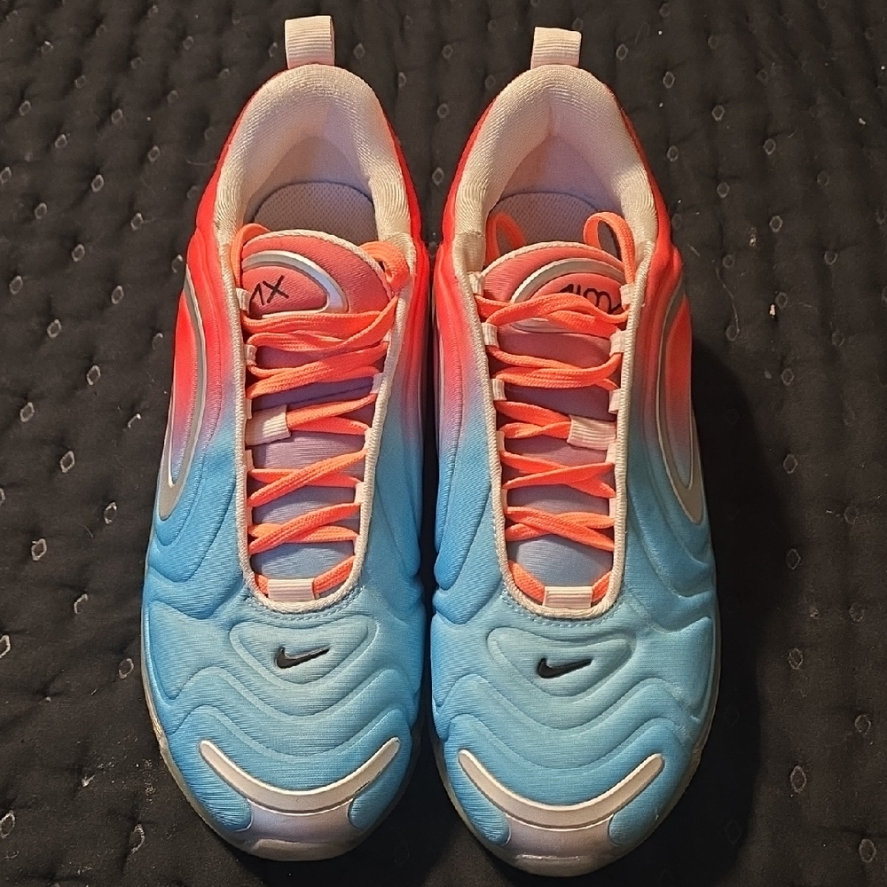 Nike Air Max 720 Sneakers